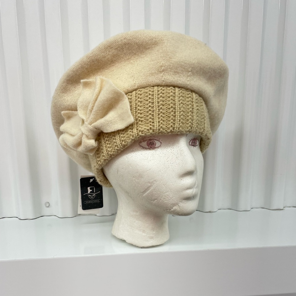 Forbusite Women’s Cream Beret - Picture 2 of 12